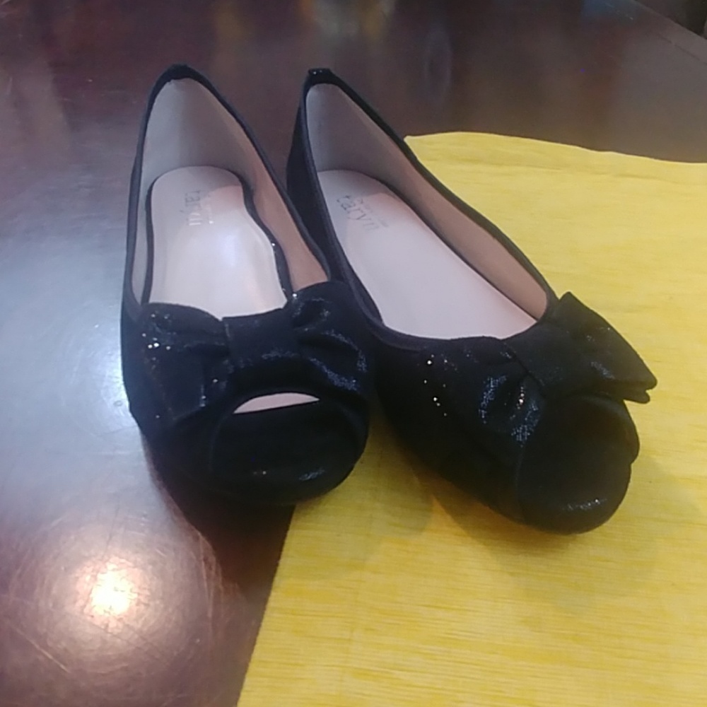 Taryn Rose Abrax Peep Toes Bow Flats NWOT